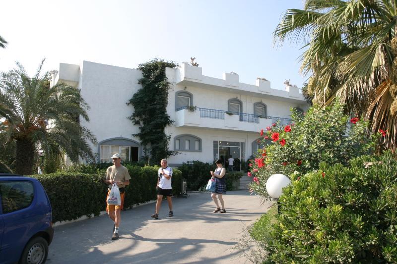Gorgona Hotel Amoudara Lasithiou Exteriör bild